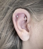 Ohrknorpel Piercings 