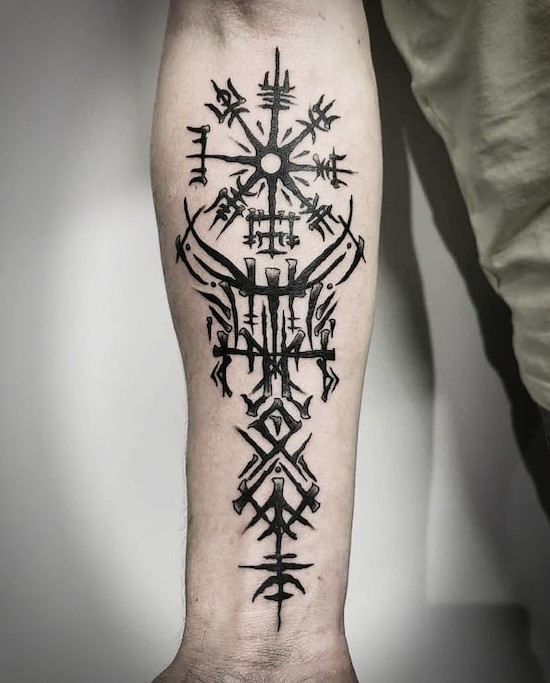 News: Runen Tattoo von Stefan