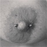 Brustwarzen Piercing